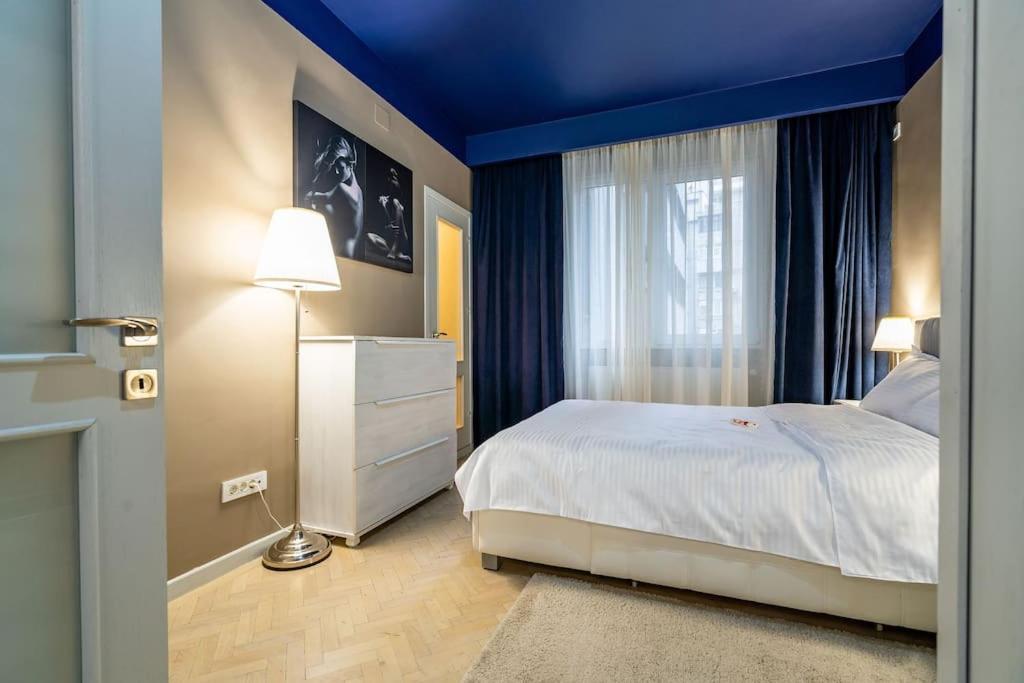 Modern - Central Apartment Bucharest Exterior photo